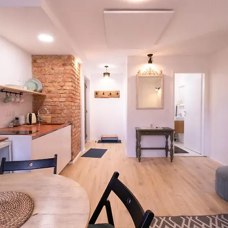 Garden Apartment